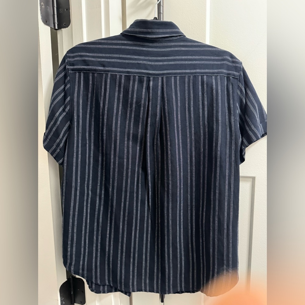 Levi's Button Down Shirt - Picture 7 of 7